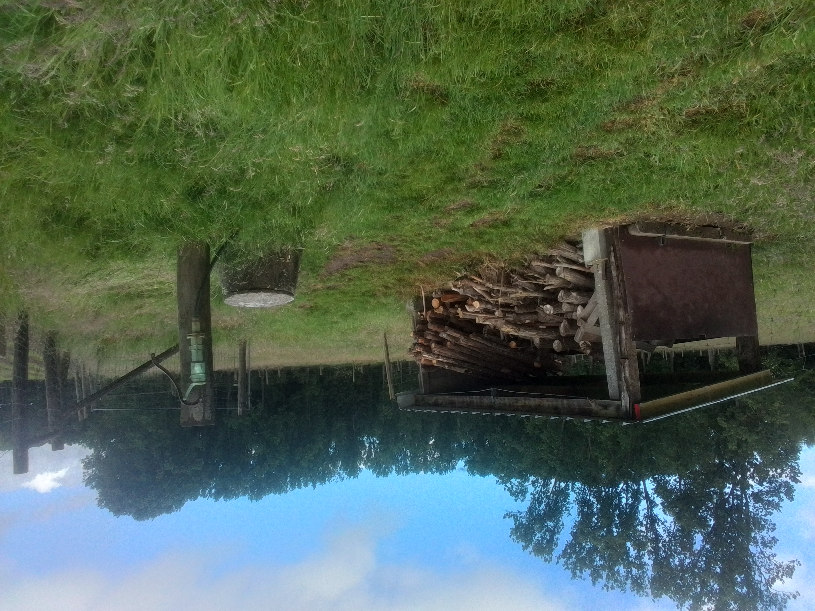 Kamp Kravaal, sjorhout, waterpomp